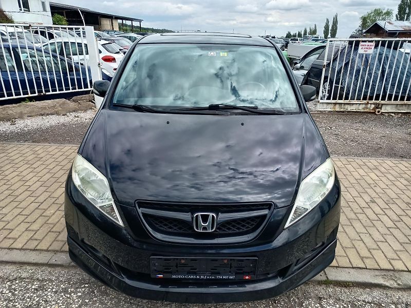 Honda FR-V (2005) 2.0i 110kv 6 mist - fotka 4 z 34