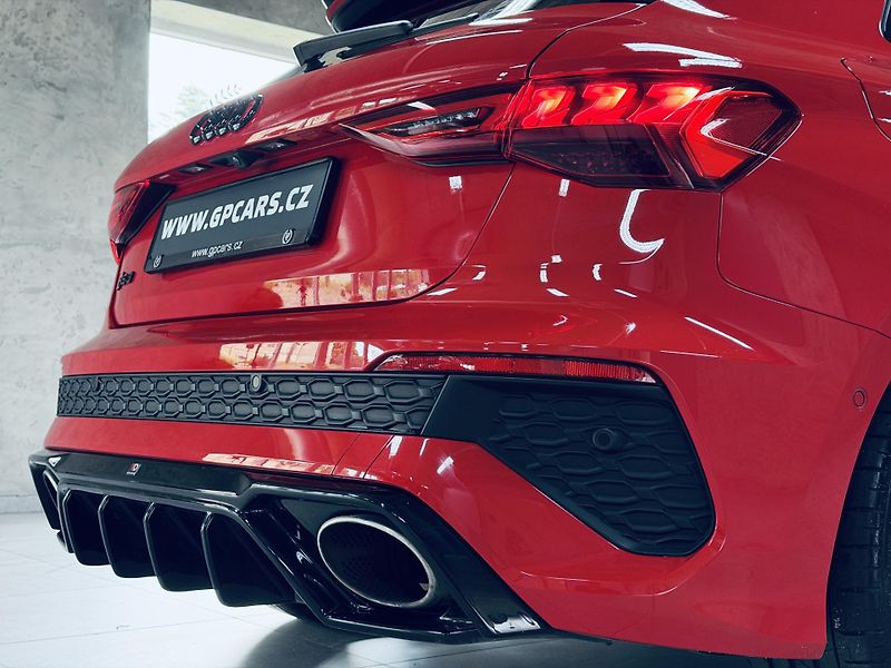 Audi RS 3 (2022) TFSI*SPORTBACK*CERAMIC*CARBON - fotka 11 z 40
