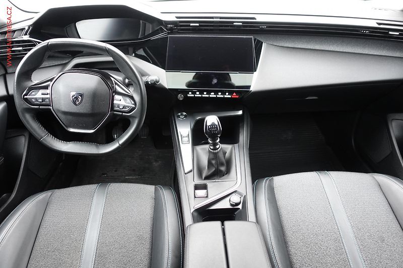 Peugeot 308 (2022) 1.2PT, ČR, Allure - fotka 8 z 21
