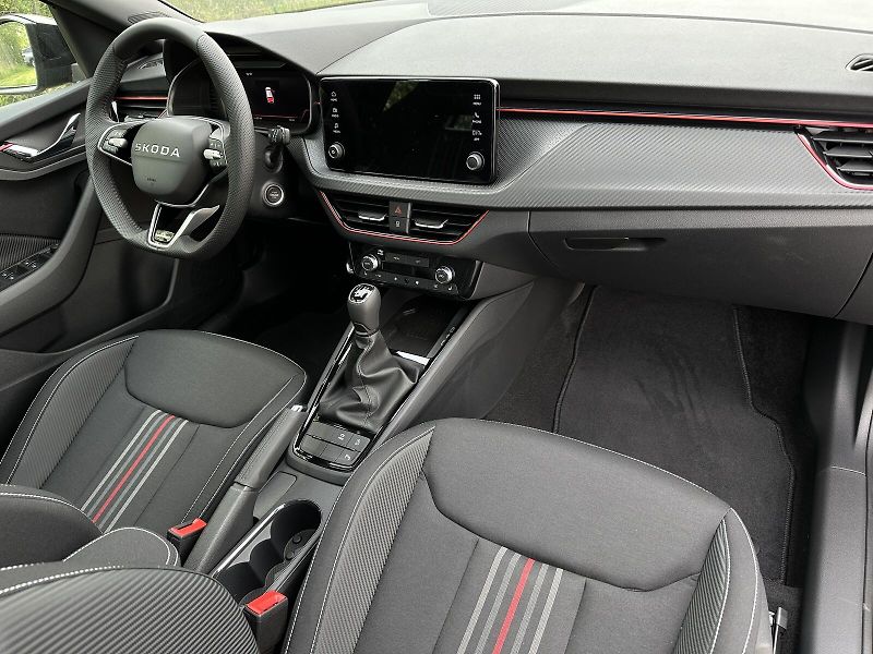 Škoda Kamiq 1.0TSi Monte Carlo 116PS Matri - fotka 41 z 44