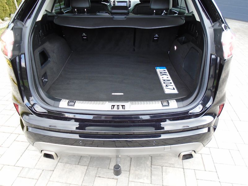 Ford Edge 2,0EcoBlue 175kW 8AT Vignale - fotka 30 z 44