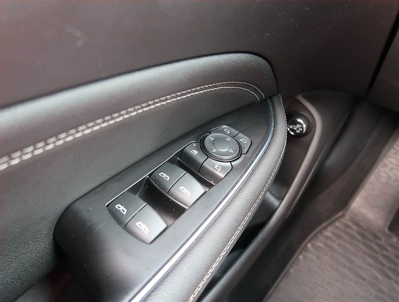 Opel Insignia (2018) Exclusive 1.5 Turbo, Automat - fotka 17 z 23