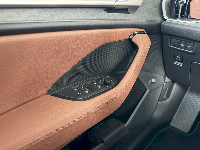 Škoda Kodiaq (2026) Exclusive Selection 2.0 TDI / - fotka 8 z 32