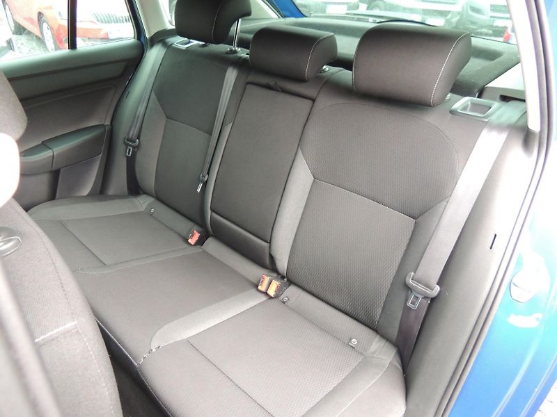 Škoda Rapid (2014) 1.2TSi,77kw,dobrá výbava,xenon - fotka 38 z 45