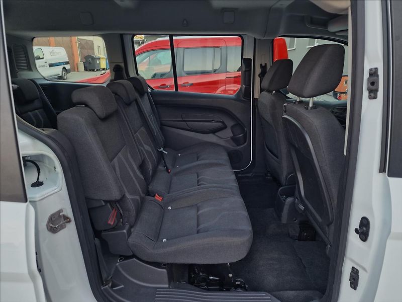 Ford Transit Connect 1.5TDCi L2 7-Míst, ČR, 1.Maj. - fotka 16 z 43