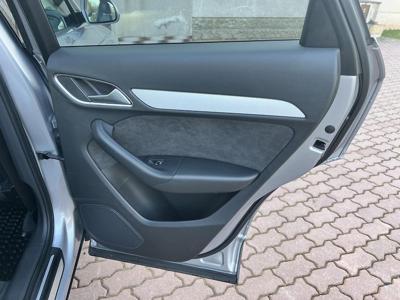 Audi Q3 2.0TDI 110KW,4x4,NAVI,TZ,LED,1 - fotka 21 z 55