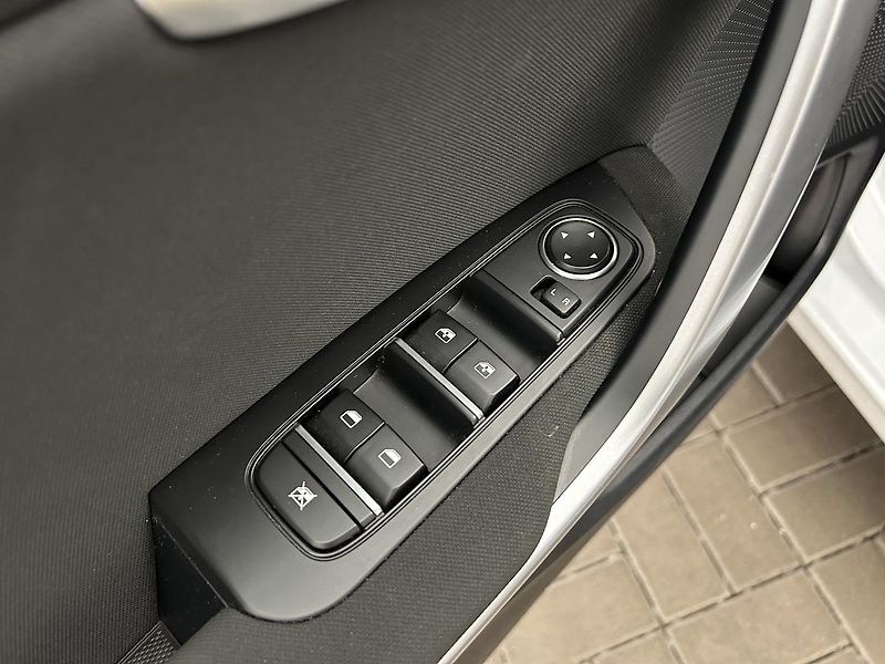 Kia Ceed 1.5 T-GDI Fresh - fotka 7 z 22