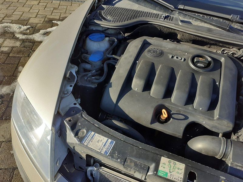 Škoda Octavia (2005) KOMBI 1.9 TDi - fotka 19 z 27