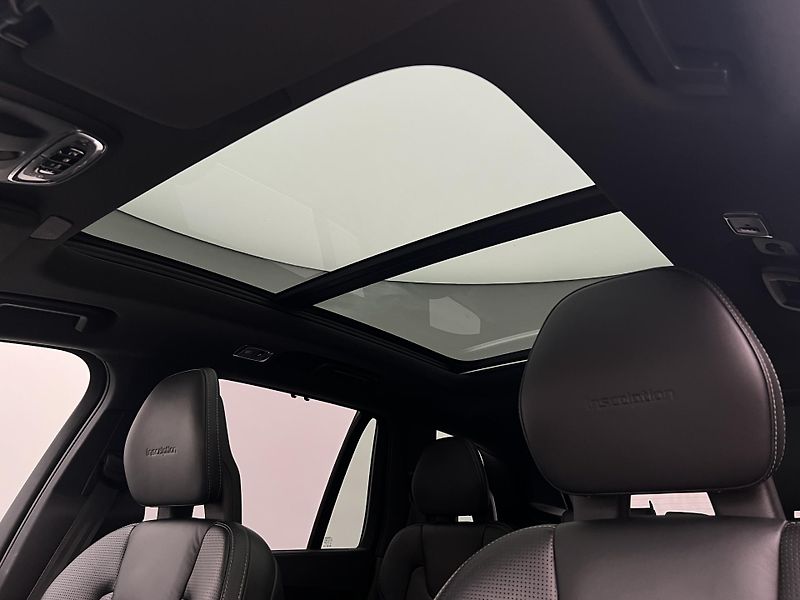 Volvo XC90 B5 AWD INSCRIPTION AUT 7 MÍST - fotka 17 z 50
