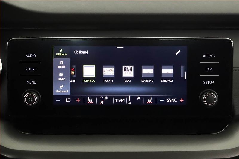 Škoda Octavia (2020) 1.5 TSI, Park. senzory - fotka 12 z 19