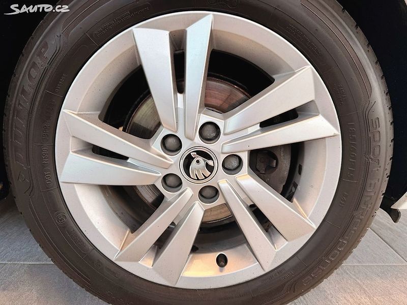 Škoda Fabia 1.0 TSi 70 Kw Style - fotka 23 z 24