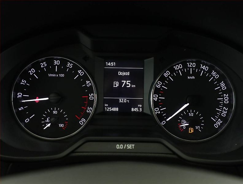Škoda Octavia (2016) Style 1.6 TDI, Serv.kniha - fotka 9 z 18