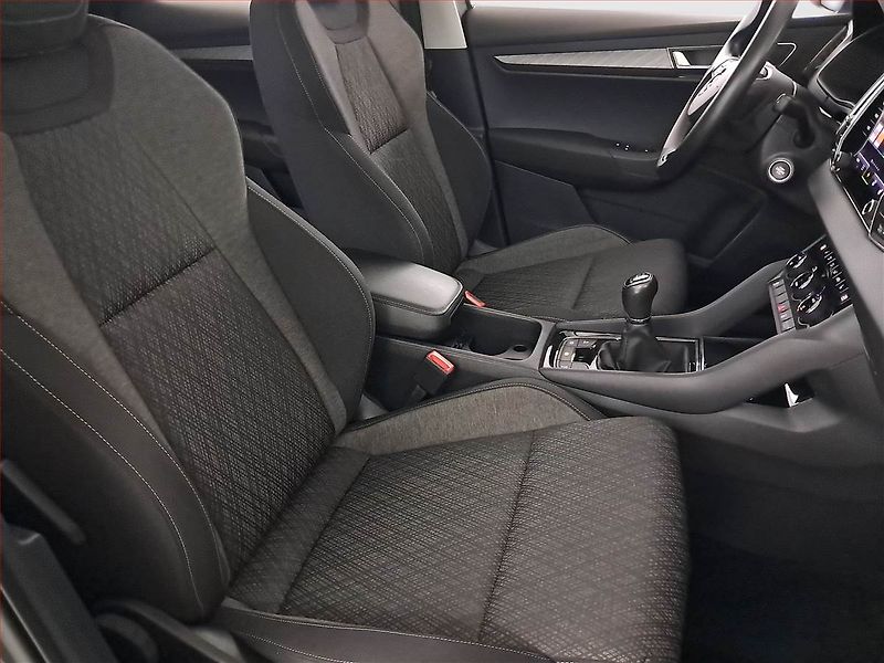 Škoda Karoq (2023) Style 1.0 TSI - fotka 9 z 21