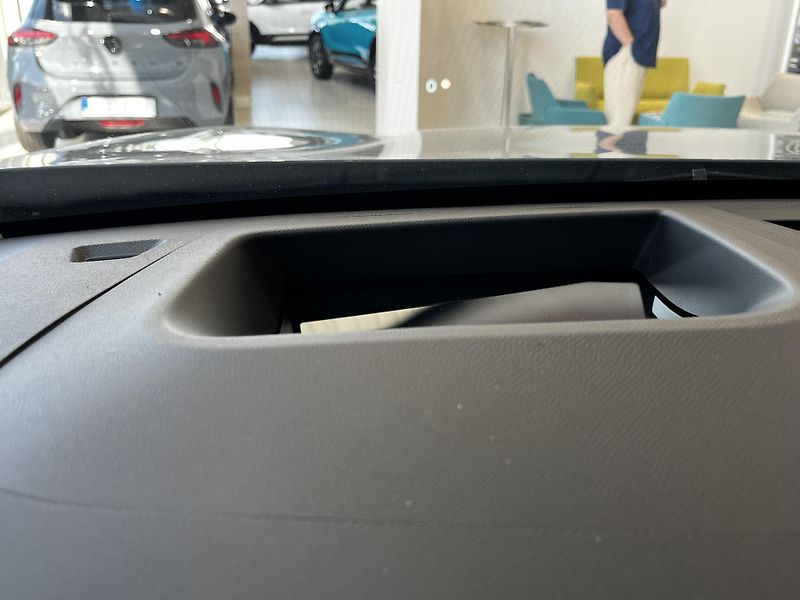 Citroën C5 Aircross (2026) MAX Hybrid 145k Automatic - fotka 14 z 28