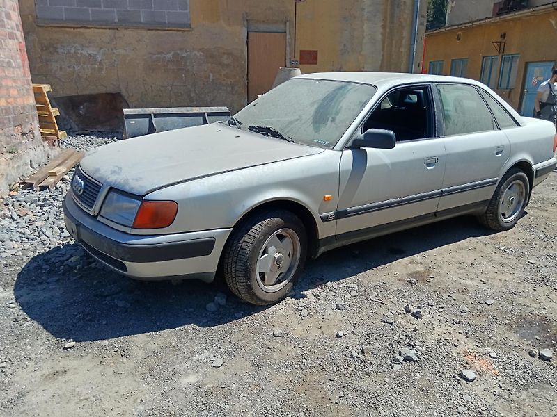 Audi 100 (1993) 2,3 - fotka 1 z 13