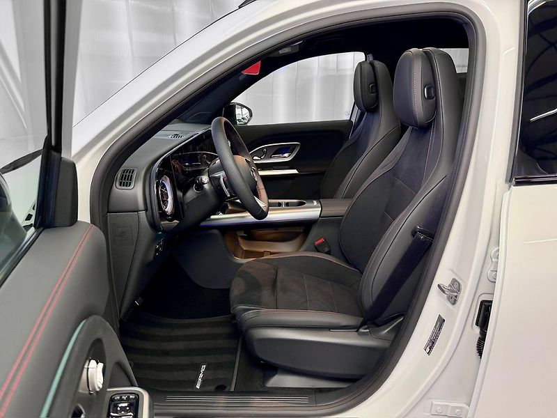Mercedes-Benz GLB 8G-eDCT 4MATIC AMG, PANORAMA, - fotka 10 z 34