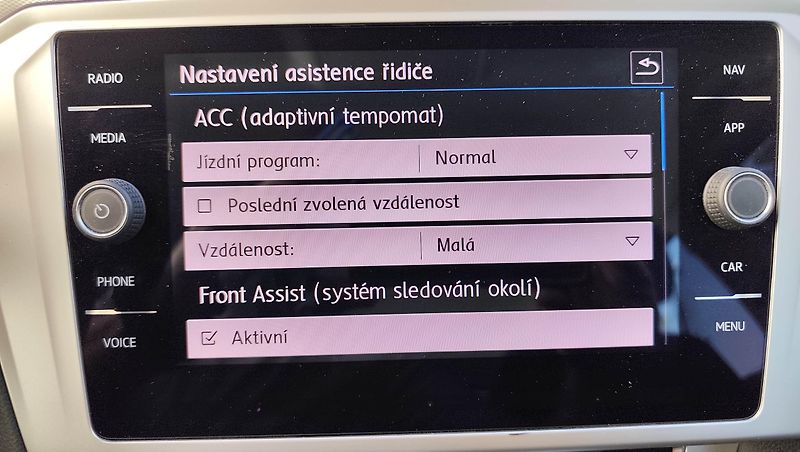 Volkswagen Passat (2019) Webasto-el.tažné-Matrix-Adapt. - fotka 24 z 37