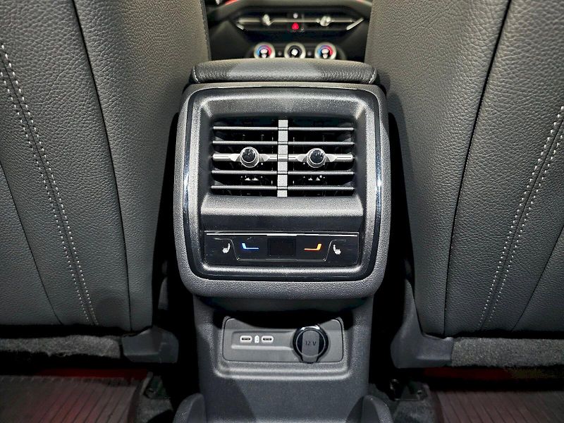 Škoda Kodiaq (2025) 2.0TDI 142KW EXCLUSIV 7S WEBAS - fotka 28 z 30