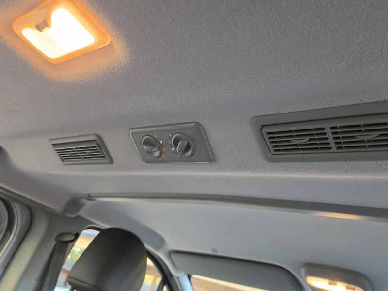 Renault Trafic 2.0dCi 84kW 9-MÍST*AC*TAŽNÉ* - fotka 29 z 42