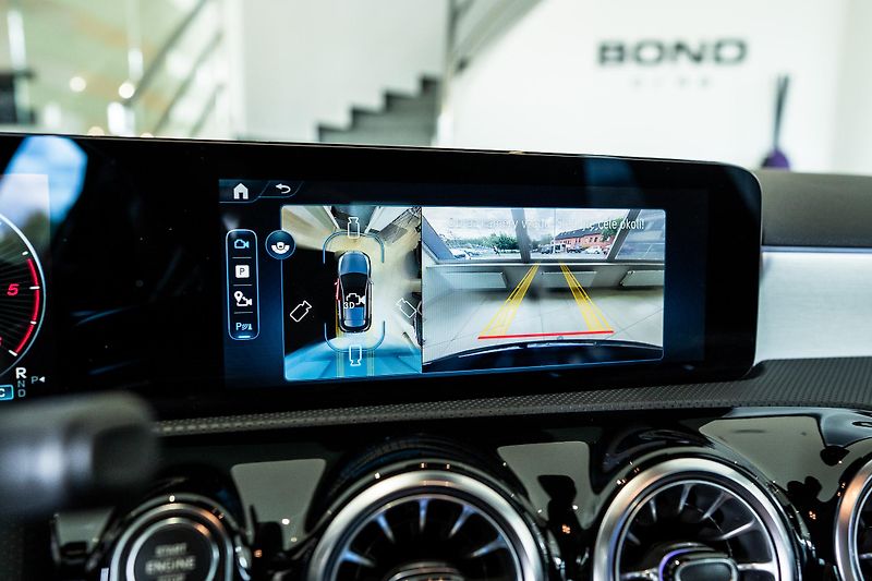 Mercedes-Benz Třídy A (2025) A 200 d/AMG/360/MULTIBEAM/TOP - fotka 14 z 16