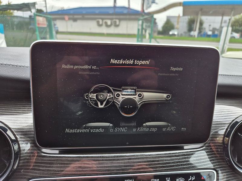 Mercedes-Benz Třídy V d Avantgarde L 4MATIC, CZ, taž - fotka 26 z 32