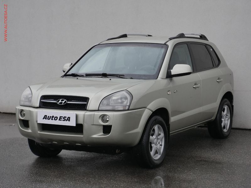 Hyundai Tucson (2005) 2.0CRDi 4x4, TZ, výhř.sed. - fotka 3 z 17