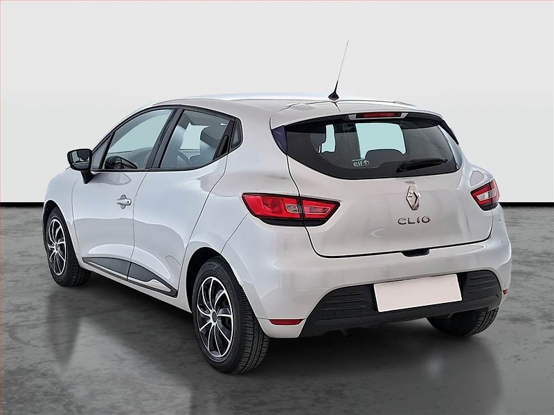 Renault Clio (2017) 1.2 16V, Tempomat - fotka 4 z 15