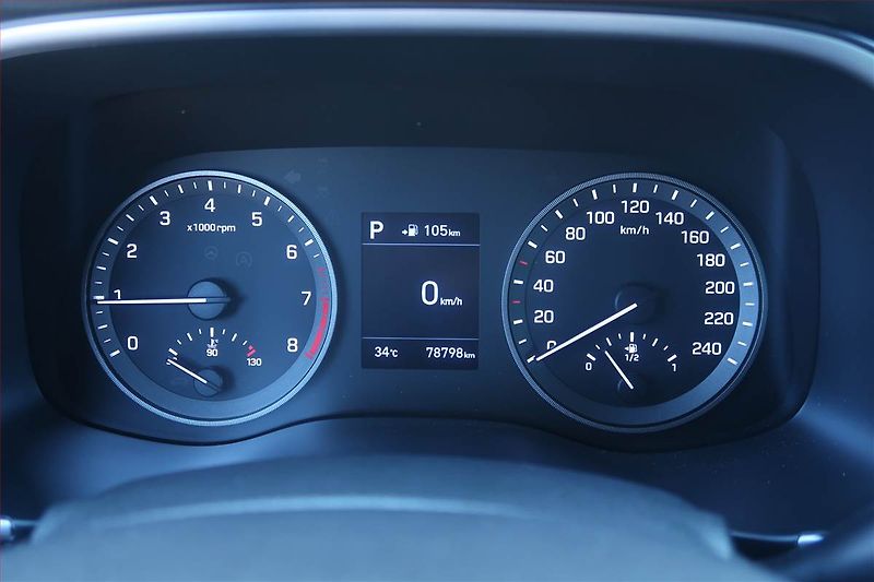 Hyundai Tucson (2019) Smart 1.6 T-GDI - fotka 11 z 23