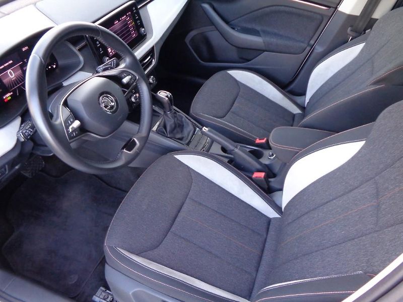Škoda Scala 1.5 TSI DSG Selection  110 kW - fotka 10 z 28