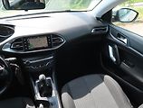 Peugeot 308 (2015) 1.2 e-THP, nová STK, zamluveno - náhled 8