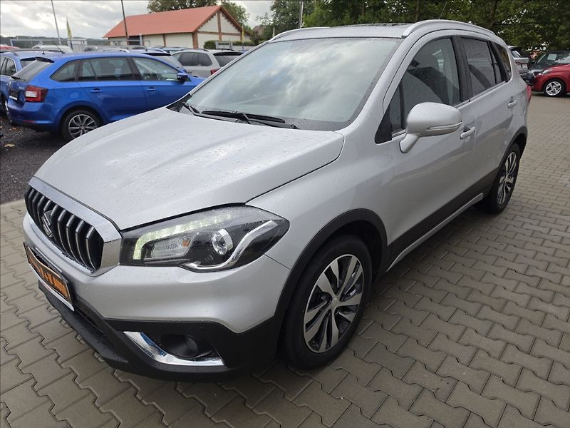 Suzuki S-Cross 1,4 Mild Hybrid AllGrip Premiu - fotka 3 z 45