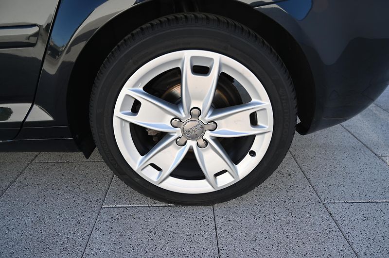 Audi A3 Sportback 2.0TDI 103KW 1/2010 - fotka 33 z 41