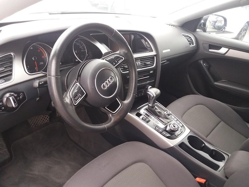 Audi A5 2.0TDi,130kW,QUATTRO,124tis-km - fotka 9 z 23