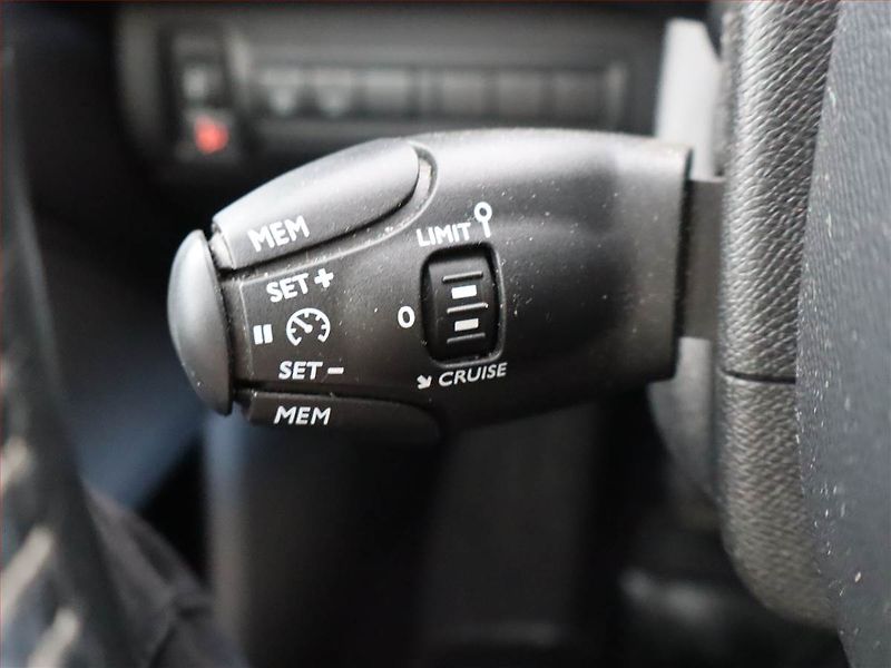 Peugeot 308 (2016) 1.6 BlueHDi, Serv.kniha - fotka 17 z 17