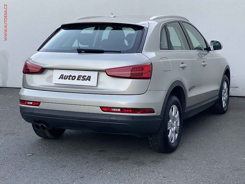 Audi Q3 (2016) 2.0 TSi quattro, AT, LED - fotka 4 z 19