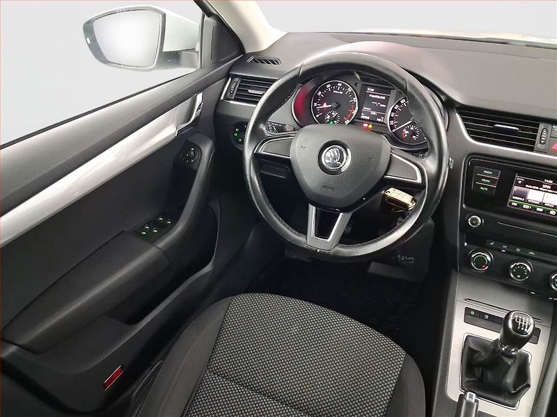 Škoda Octavia (2016) 1.4 TSI CNG, Tempomat - fotka 7 z 16
