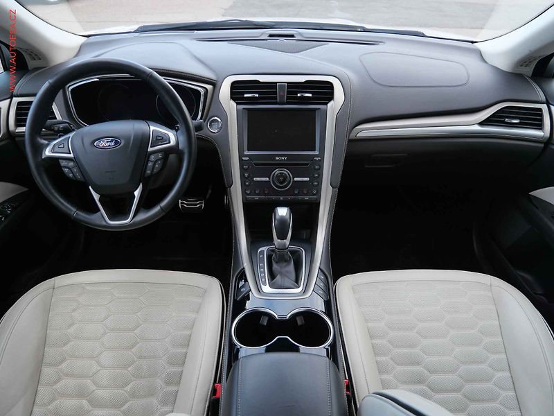 Ford Mondeo (2017) 2.0 EB, 2.maj,ČR, Titanium - fotka 8 z 29