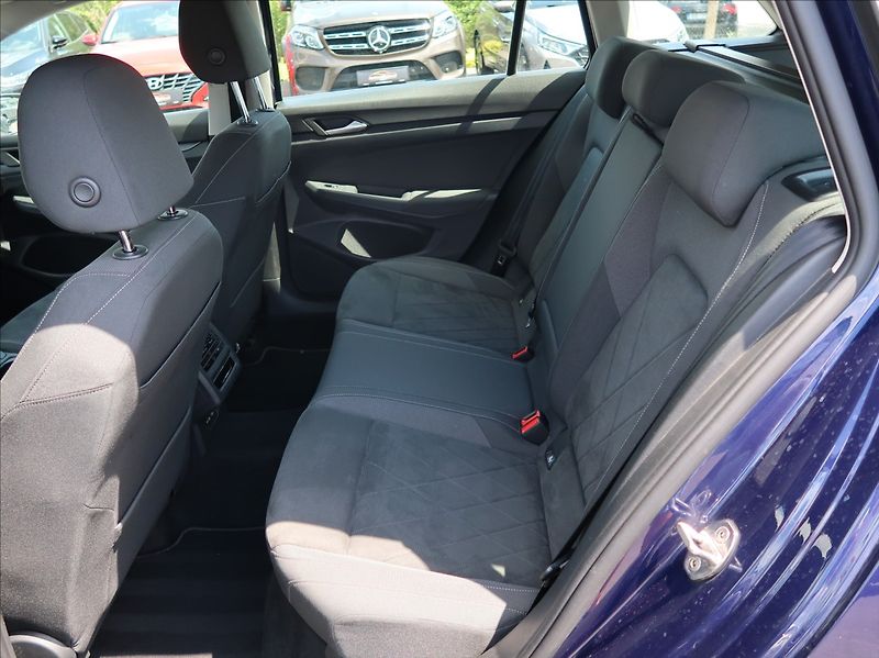 Volkswagen Golf 2,0 TDi,110kW,1majČR,Style,DPH - fotka 19 z 29