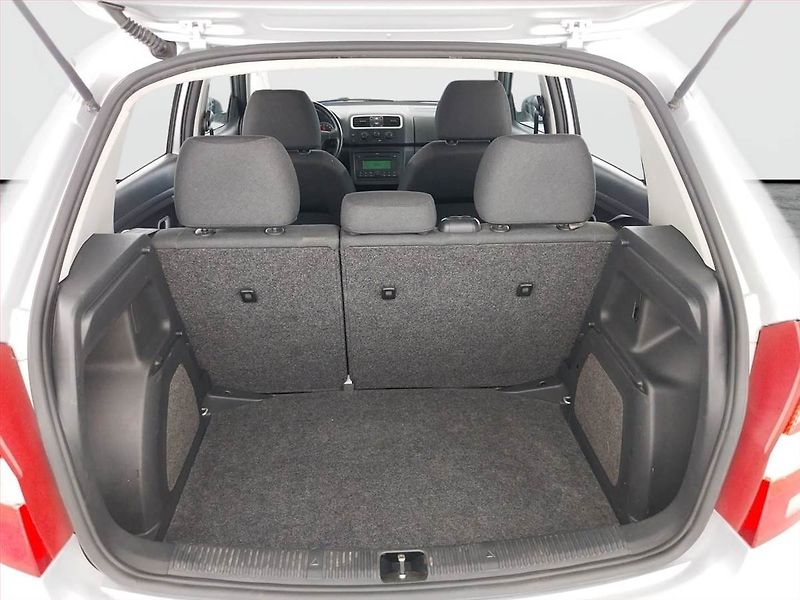 Škoda Fabia (2008) Ambition 1.2 12V, servisované - fotka 14 z 16