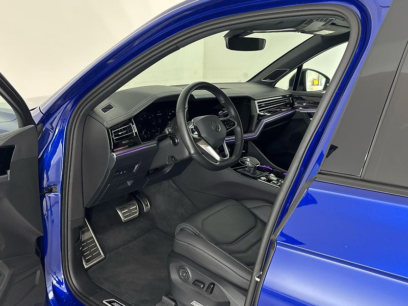 Volkswagen Touareg R-Line - fotka 6 z 31