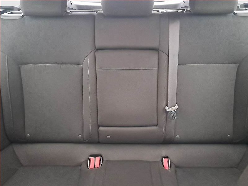 Opel Insignia (2011) 2.0 CDTI, po STK, Tažné - fotka 10 z 16