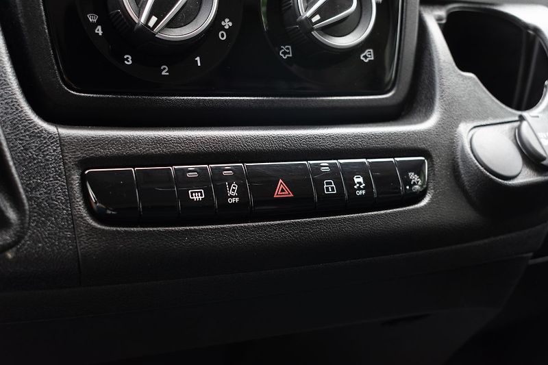 Peugeot Boxer 2.2 BlueHDi L4H3*ZÁRUKA*ČR 1.M - fotka 17 z 23