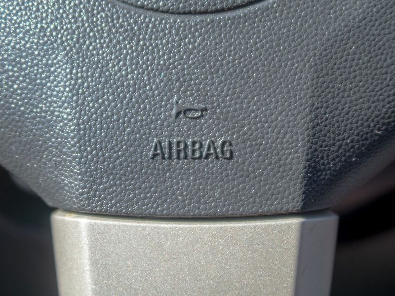 Opel Astra (2007) 1.4i 63KW KUPÉ – SERVISKA - fotka 25 z 40