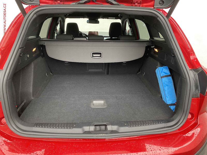 Ford Focus (2021) 1.5 EB, 2.maj,ČR, Active, AT - fotka 7 z 18