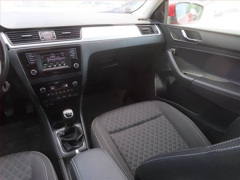 Škoda Rapid (2017) Spaceback 1.2 TSI, Serv.kniha - fotka 8 z 20