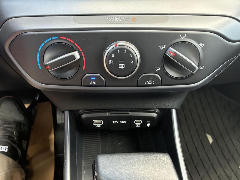 Hyundai i20 1.0T-GDi 74kW REZERVACE - fotka 18 z 22