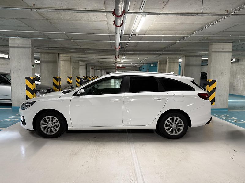 Hyundai i30 (2021) 1.0 T-GDI Comfort automat - fotka 2 z 20