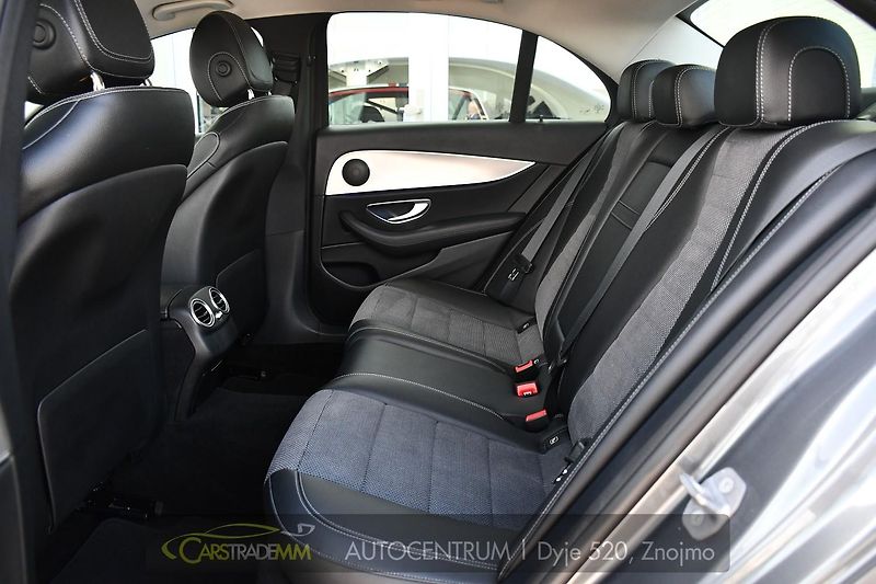 Mercedes-Benz Třídy E 250CGi LED PDC NAVI  - fotka 12 z 53