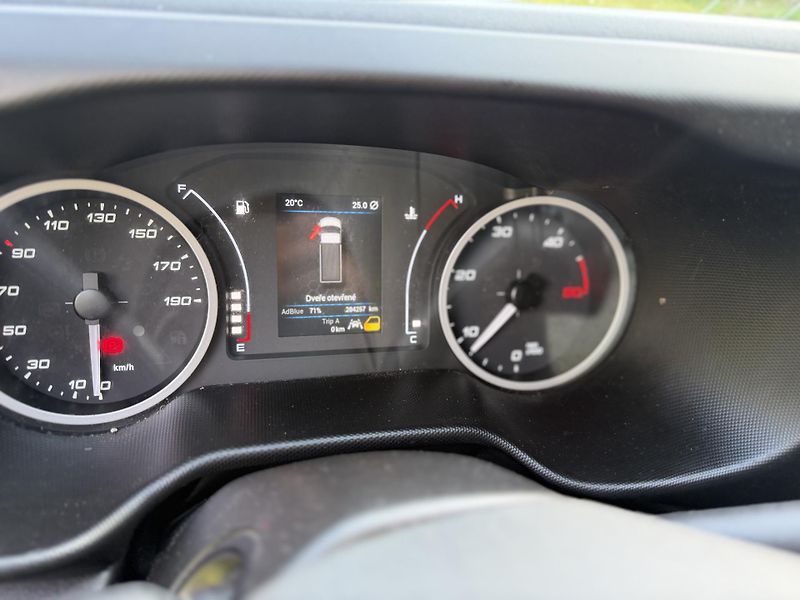 Iveco Daily (2020) 50C16 3.0TDi novy nosič kon. - fotka 13 z 21