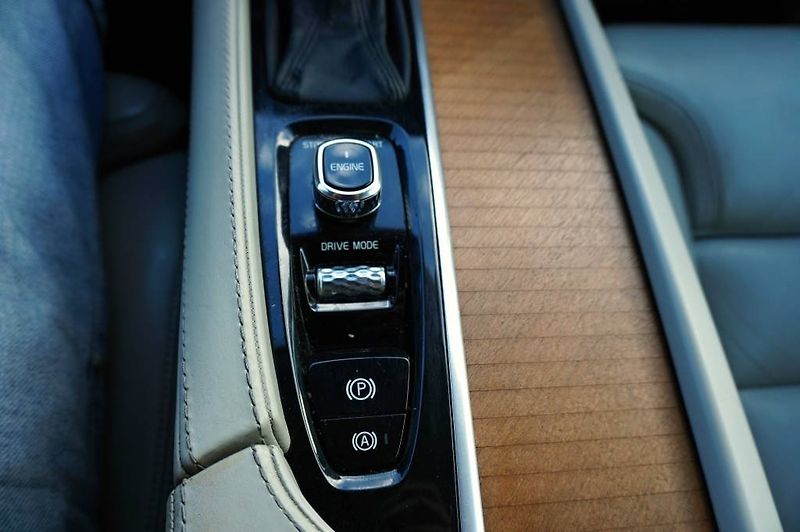 Volvo V90 (2019) INSCRIPTION POLESTAR 2,0D5 173 - fotka 35 z 60